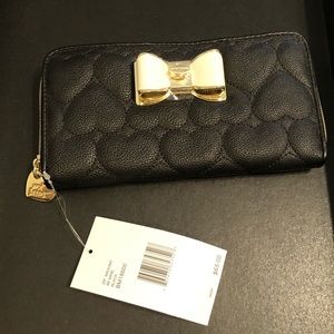 Betsey Johnson Be Mine Zip-Around Black Wallet